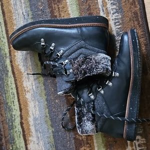 Clark's boots sz9 black leather